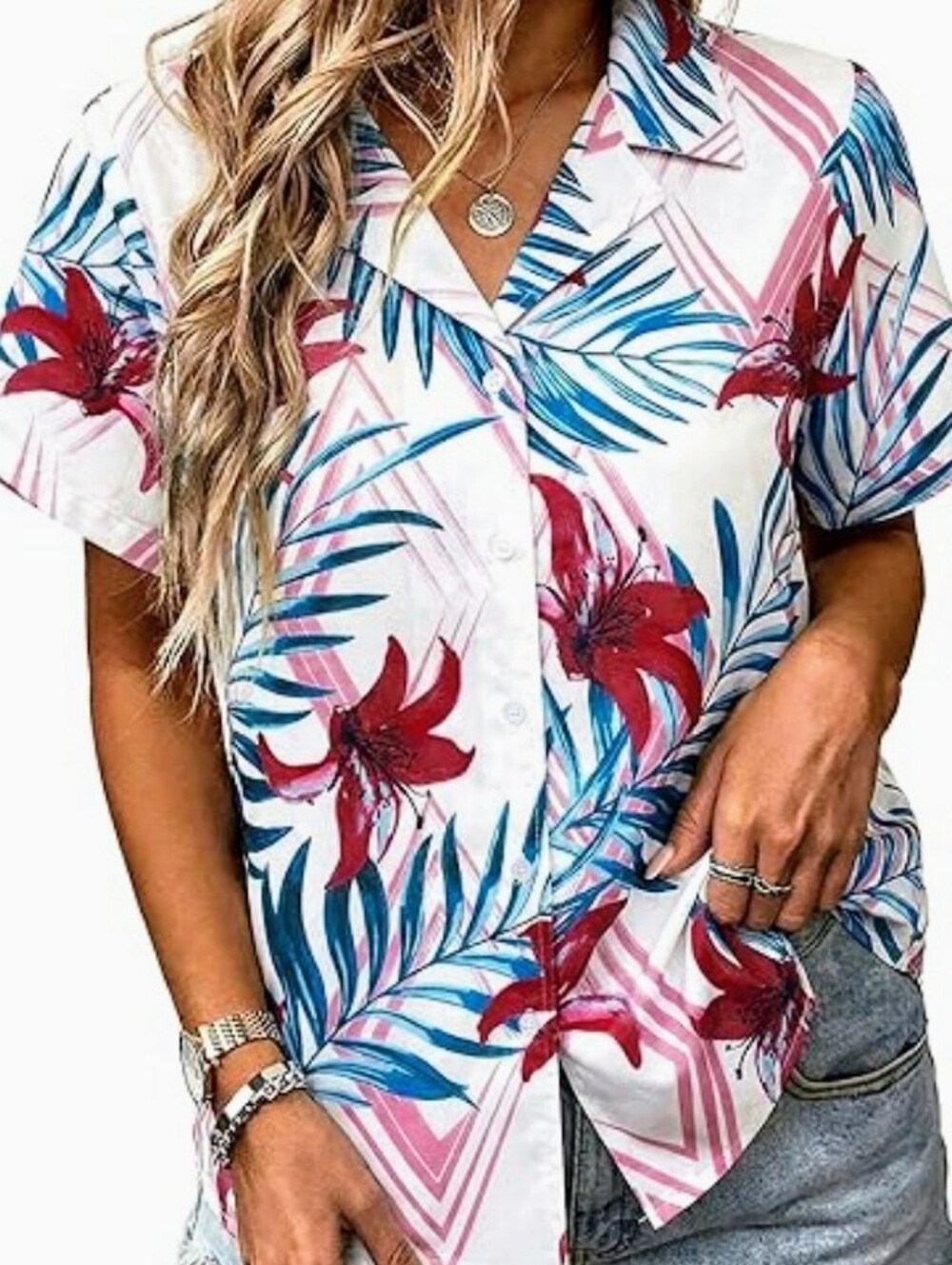 Floral Hibiscus Hawaii Button-Front Women’s Top in White with Red & Blue Print